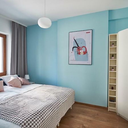 Modern Apartment In Warschau Buitenkant foto